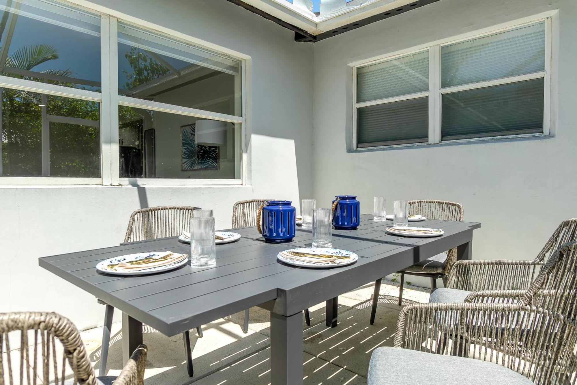 West Palm Beach Elegant 5Br With Hot Tub And Fire Pit Near Beach Уест Палм Бийч Екстериор снимка